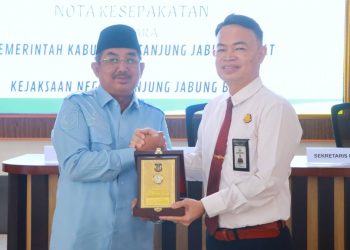 Pemkab Tanjab Barat–Kejari Resmi Perpanjang MoU