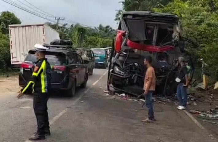 Gubernur Al Haris Lepas Keberangkatan Mudik Gratis untuk 198 Warga Jambi