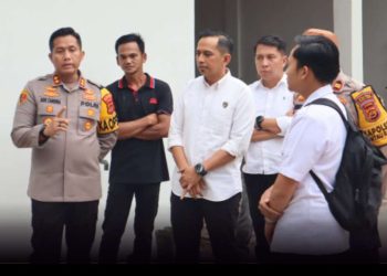 1 Petugas Lapas Perempuan Kelas IIB Jambi Terima Penyematan Tanda Kenaikan Pangkat
