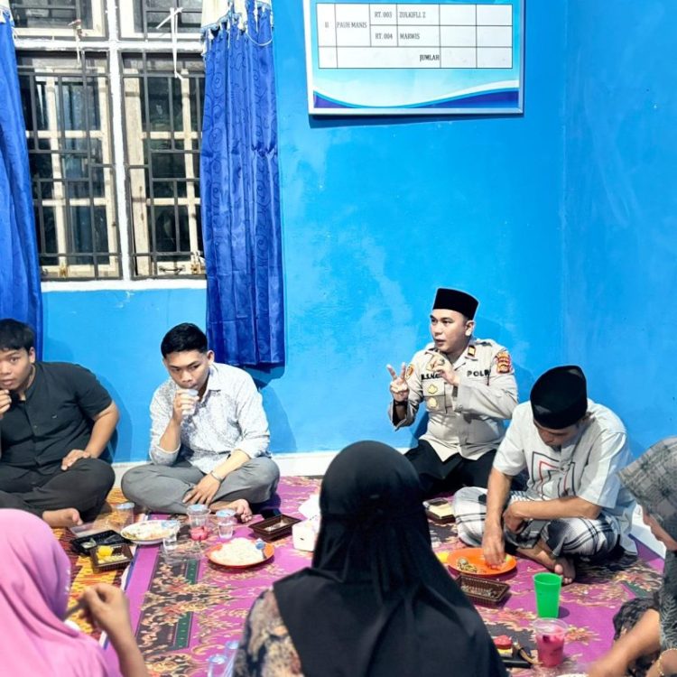 Tak Hanya Buka Bersama, Polsek Tabir Ulu Juga Beri Edukasi Kepada Masyarakat Untuk Pindah Ke Ekonomi Hijau.