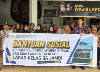 Jumat Berbagi, Lapas Kelas IIA Jambi Salurkan 100 Paket Bantuan Sosial