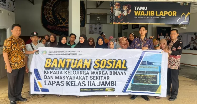 Jumat Berbagi, Lapas Kelas IIA Jambi Salurkan 100 Paket Bantuan Sosial