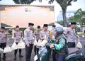 Kapolda Jambi Turun Langsung Bagikan Takjil, Libatkan Bhayangkari, OKP dan Ormas di Ramadan 2026
