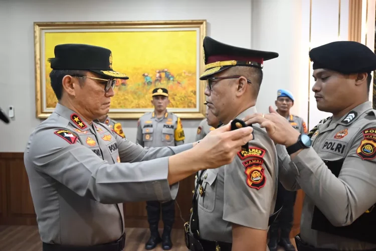 Kapolda Jambi Pimpin Sertijab Kapolres Bungo, AKBP Zamri Elfino Resmi Gantikan AKBP Natalena Eko Cahyono