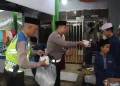 Ramadhan Penuh Kepedulian, Sat Lantas Polresta Jambi Berbagi Takjil dengan Anak Panti Darul Mustofa