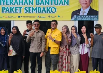 Ramadhan Penuh Kepedulian, DPD Golkar Provinsi Jambi Berbagi 250 Paket Sembako untuk Ojol