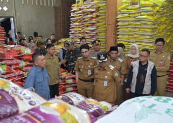 Jelang Lebaran, Wali Kota dan Wawako Jambi Sidak ke Pasar Talang Banjar