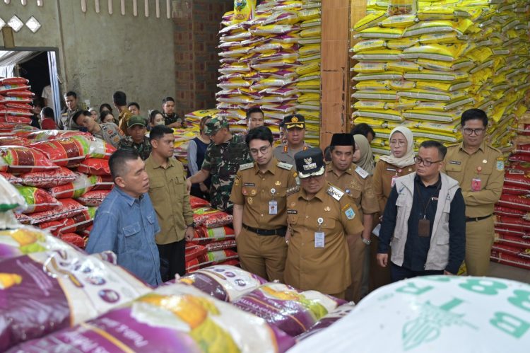 Jelang Lebaran, Wali Kota dan Wawako Jambi Sidak ke Pasar Talang Banjar