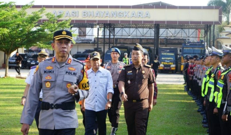 Pastikan Keamanan Idul Fitri, Wabup A. Khafidh Hadiri Apel Gelar Pasukan Operasi Ketupat 2026