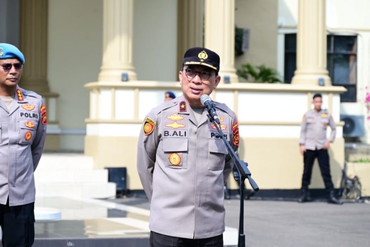Kapolres Muaro Jambi Gelar Teraweh Keliling di Masjid Daruss’adah