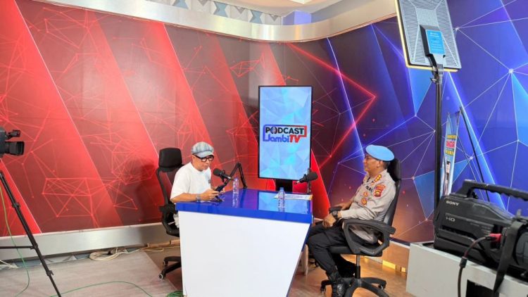 Polda Jambi Sosialisasikan QR Code Yanduan Online Propam Polri Lewat Podcast Live Streaming
