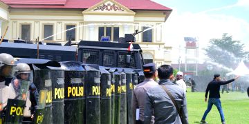 Polda Jambi Gelar Latihan Sispamkota Guna Antisipasi Dinamika Kamtibmas Jelang Agenda Nasional