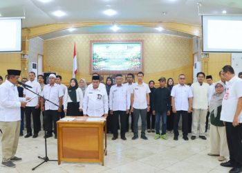 Bupati Tanjab Barat Kukuhkan KKMD, Dorong Regulasi Pengelolaan Mangrove