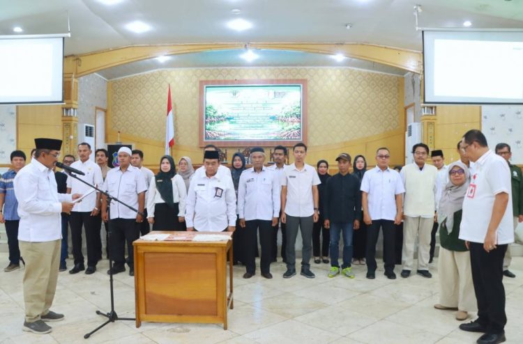 Bupati Tanjab Barat Kukuhkan KKMD, Dorong Regulasi Pengelolaan Mangrove