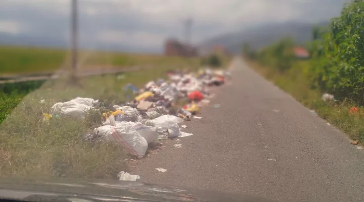 Pasca Lebaran, Sampah Menggunung di Kerinci; Warga Kecewa, DLH Janji Benahi Sistem