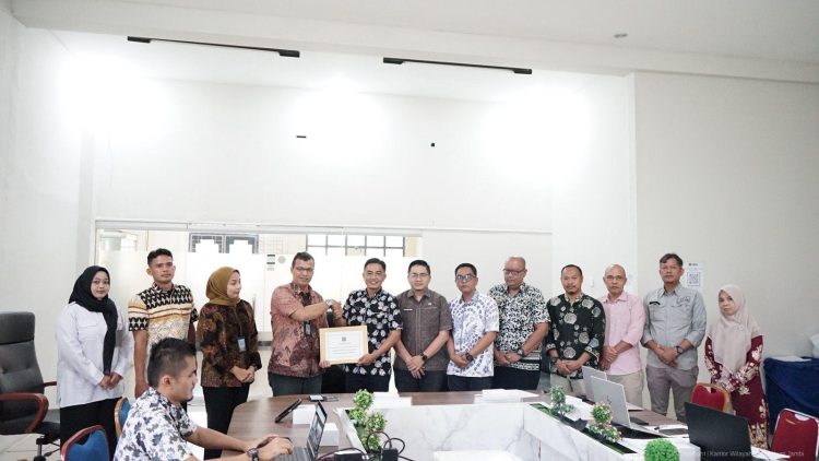 Ranperda Pemerintahan Desa dan Pedoman Pengelolaan BMD Tanjab Barat Diharmonisasikan oleh Kanwil Kemenkum Jambi