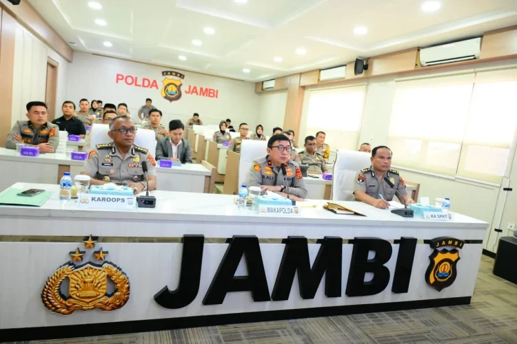 Polda Jambi Tingkatkan Profesionalisme Layanan 110, Personel SPKT Dibekali Public Speaking