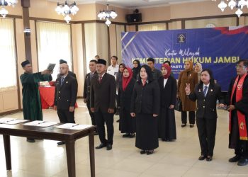 Resmi Dilantik oleh Kakanwil Kemenkum Jambi, Analis Hukum dan PAW MPD Notaris Siap Jalankan Amanah