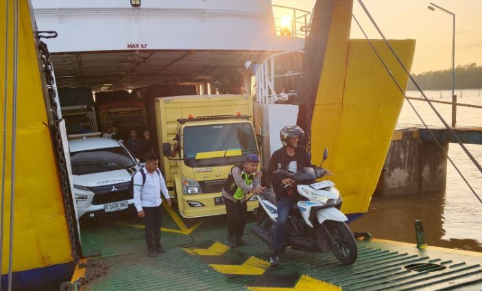 Polda Jambi Perkuat Sinergitas dengan KSOP Talang Duku dalam Pengamanan Wilayah Perairan