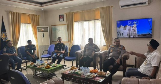 Polda Jambi Perkuat Sinergitas dengan KSOP Talang Duku dalam Pengamanan Wilayah Perairan