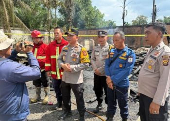 Sigap Tangani Kebakaran, Polsek Tabir Ulu Berhasil Kendalikan Api, Kerugian Capai Rp100 Juta