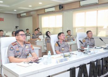 Gubernur Jambi Bersama Walikota dan Wawako Tinjau Pelaksanaan TKA di SMPN 7 Kota Jambi