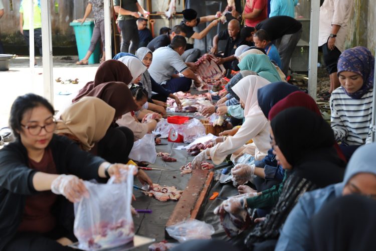 Qurban sebagai Wujud Pengabdian dan Kepedulian, Kanwil BPN Provinsi Jambi Berbagi Daging Qurban