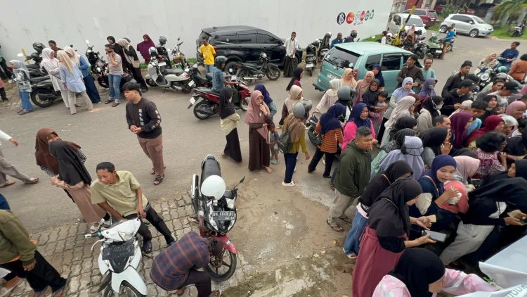 Idul Adha 1447 H, Kejati Jambi Bagikan Daging 14 Sapi Kurban pada Masyarakat