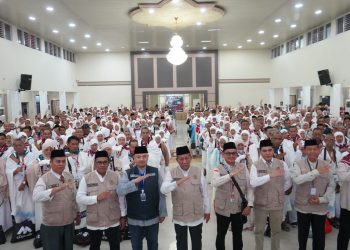 Lepas 443 Jamaah Calon Haji Kloter BTH 21, Wagub Sani: Jaga Kesabaran dan Keikhlasan