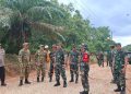 Pangdam XX/TIB Mayjen Arief Gajah Mada Tinjau Langsung Lokasi Perbaikan Jalan Hasil TMMD ke-128 Kodim 0420/Sarko