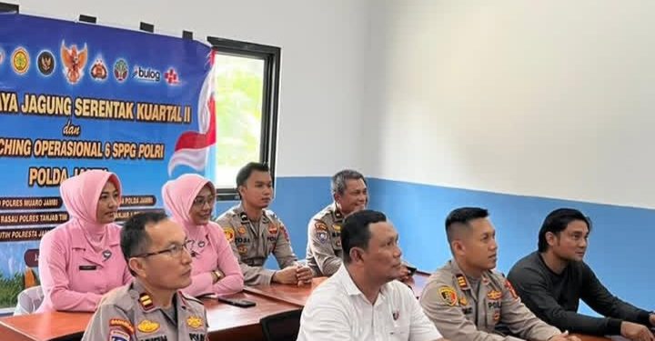 Kapolsek Mestong AKP Hengky Lesmana Bersama Kasatnarkoba Polres Muaro Jambi AKP Jeki Noviardi, S.H., M.H., dan Personil Mengikuti Kegiatan Daring Panen Raya Jagung Kuartal II Tahun 2026