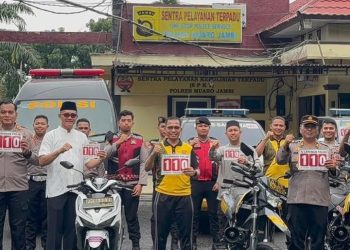 Ditlantas Polda Jambi Berbagi Makanan Gratis di Hari Jum’at Kepada Masyarakat