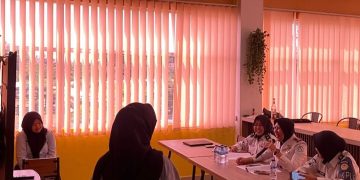 Peserta Magang Batch II Kementerian Ketenagakerjaan melaksanakan kegiatan Presentasi Laporan Inovasi di Lapas Perempuan Kelas II B Jambi