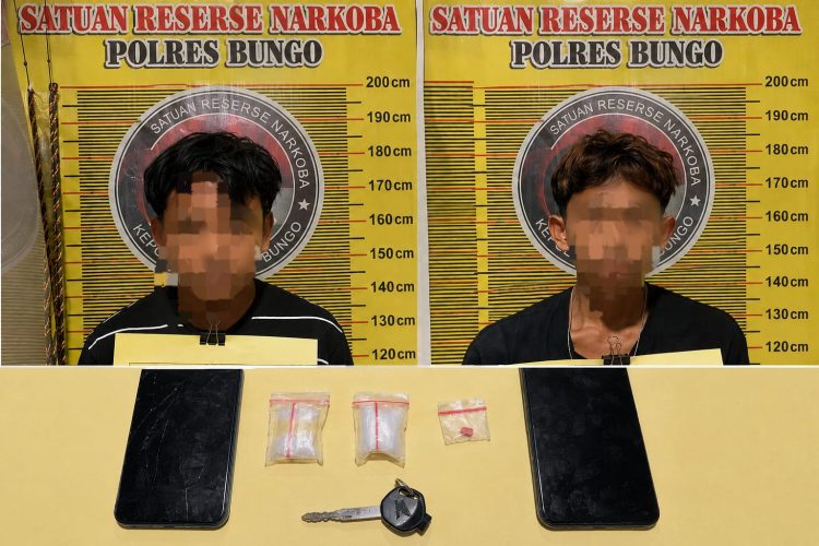 Kasat Narkoba Bersama Tim Satresnarkoba Polres Bungo Kembali Berhasil Ringkus Dua Orang Terduga Pelaku Narkotika Di Tanah Sepenggal