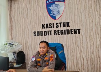 Kepala Seksi STNK Subditregident Ditlantas Polda Jambi AKP Hadi Siswanto SIK MH,ia menghimbau wajib pajak tidak mempercayai jasa calo dalam pengurusan pajak