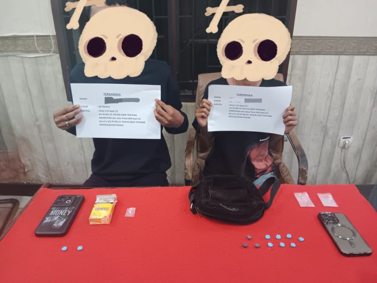 Satresnarkoba Polresta Jambi Tangkap Dua Orang Pelaku Tindak Pidana Narkotika, Amankan BB 12 Butir Pil Ekstasi dari Dua TKP