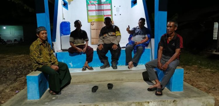 Bhabinkamtibmas Desa Brasau Cek Poskamling, Perkuat Keamanan Lingkungan