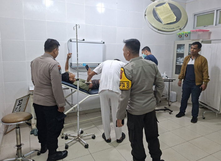 Respon Cepat Call Center 110, Polres Bungo Tangani Laka Lantas di Jalinsum Km 6, Korban Dievakuasi ke RSUD