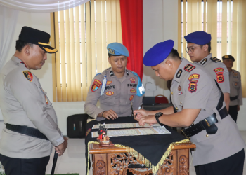 Kapolres Tanjab Barat Pimpin Sertijab Kasat Polairud dan Pelantikan Kapolsek Pengabuan