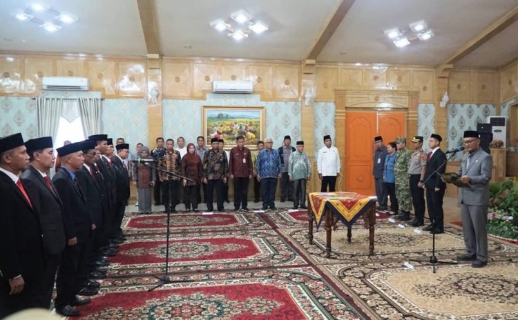 Bupati Sarolangun Lantik dan Ambil Sumpah Jabatan 9 Pejabat