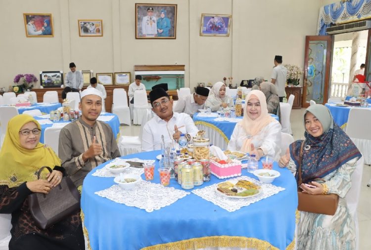 Open House Idul Adha Pemkab Tanjab Barat Penuh Kehangatan, Pererat Silaturahmi Pemerintah dan Masyarakat