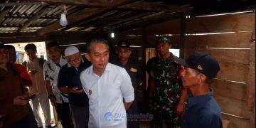 Wabup Muaro Jambi Tinjau Korban Kebakaran di Desa Bakung