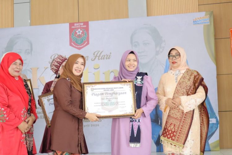 Wakil Gubernur Jambi Hadiri Upacara HUT Satpol PP, HUT Damkar dan HUT Satlinmas di Kota Palembang