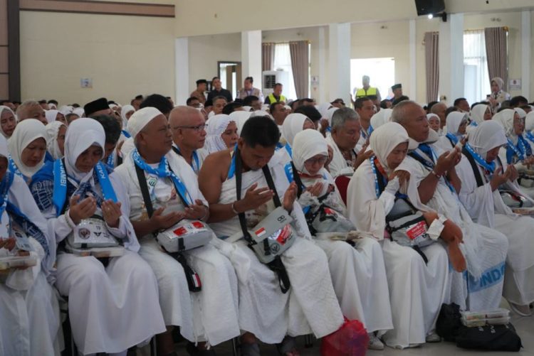 Walikota Maulana Lepas Satgas Bahagia Wilayah Kecamatan se-Kota Jambi