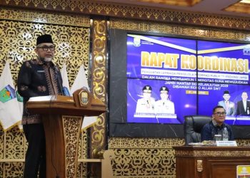 Gubernur Al Haris Lepas Jamaah Calon Haji Kloter Terakhir BTH 25