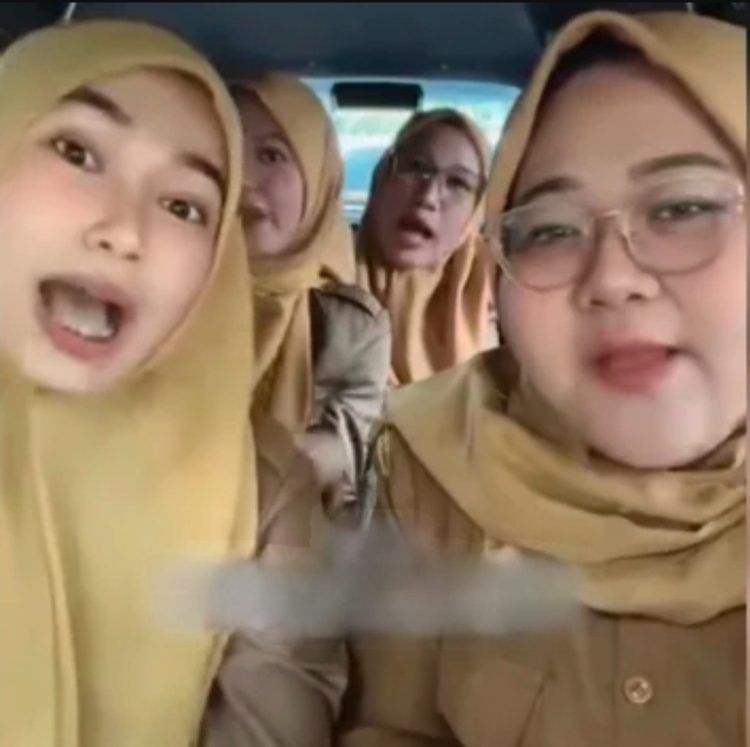 Disdik Provinsi Jambi Ikut Berbagi Sarapan Gratis Rabu Berkah