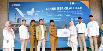Maulana Luncurkan Program Jambi Berkilau Haji, Ribuan Warga Padati Tabligh Akbar Ustadz Hilman Fauzi