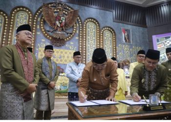 Bupati Tanjab Barat Hadiri Rapat Paripurna Hari Jadi ke-80 Kota Jambi, Teken MOU Kerjasama Antardaerah