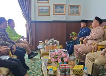Disdik Provinsi Jambi Ikut Berbagi Sarapan Gratis Rabu Berkah