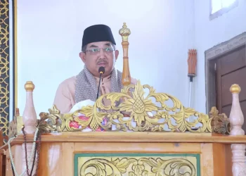Safari Jumat di Masjid Al Muhajirin Kelurahan Rantau Badak, Bupati Salurkan Langsung Bantuan Pembangunan Masjid dan Santunan kepada Masyarakat